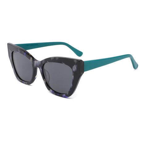 Lilac Tortoise with Deep Blue