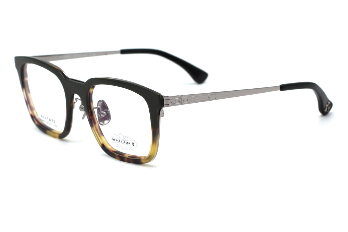 Marzipan Tortoise Flow with Polished Silver